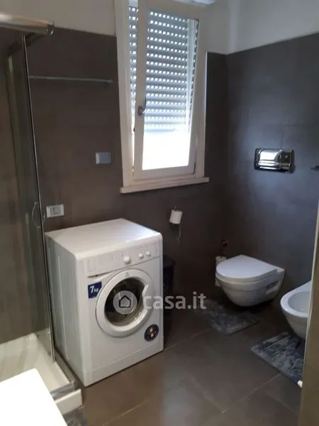 Vannitoad - Rented Trilocale with Balcony in Pescara