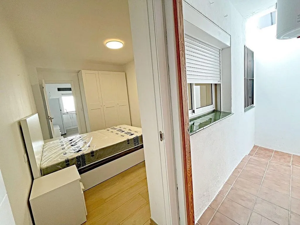 Magamistoad - 1-Bedroom Apartment with Patio in Campanillas