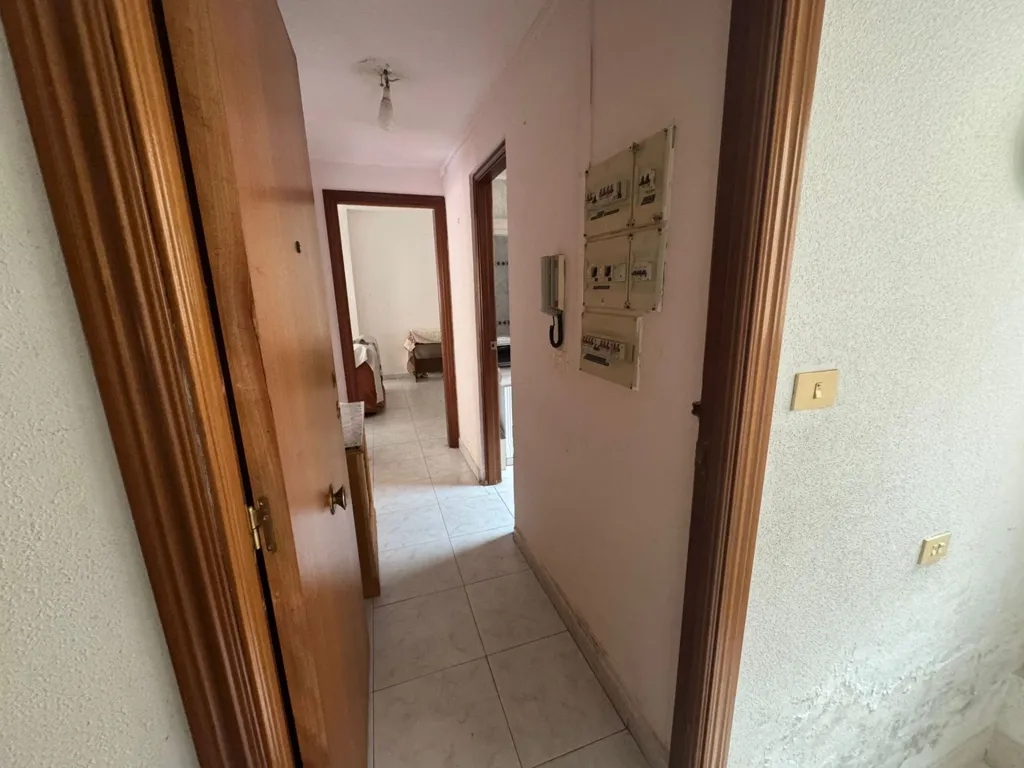 Hallway - Furnished Duplex in Brea de Aragón