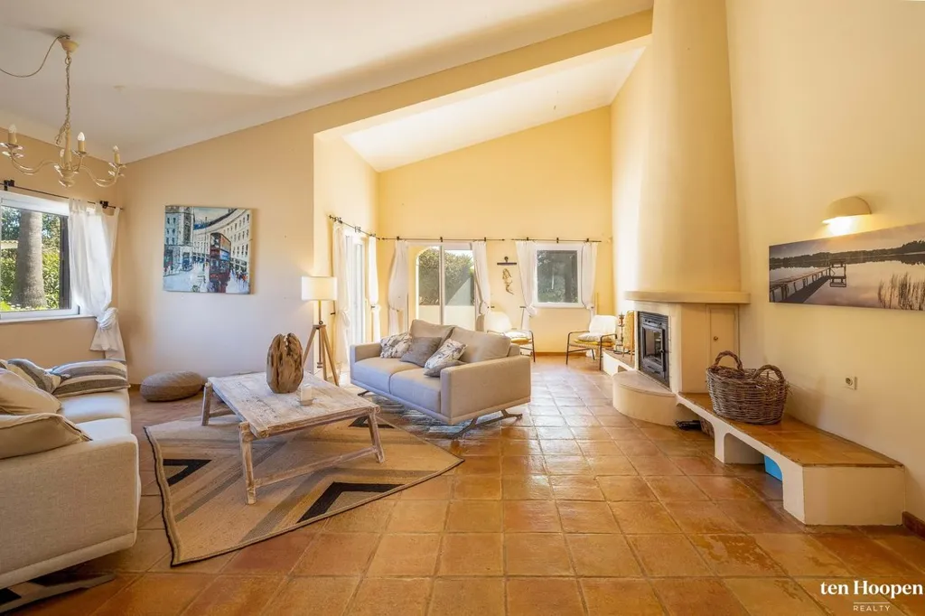 Elutuba - Lakeside Villa with Privacy on Barragem da Bravura