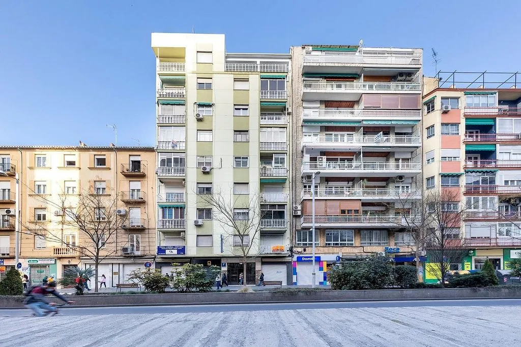 2-toaline korter asukohas Granada