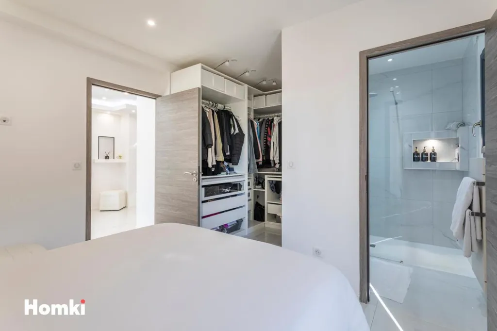 Chambres - Maison T6 avec Terrasse et Jardin à Marseille