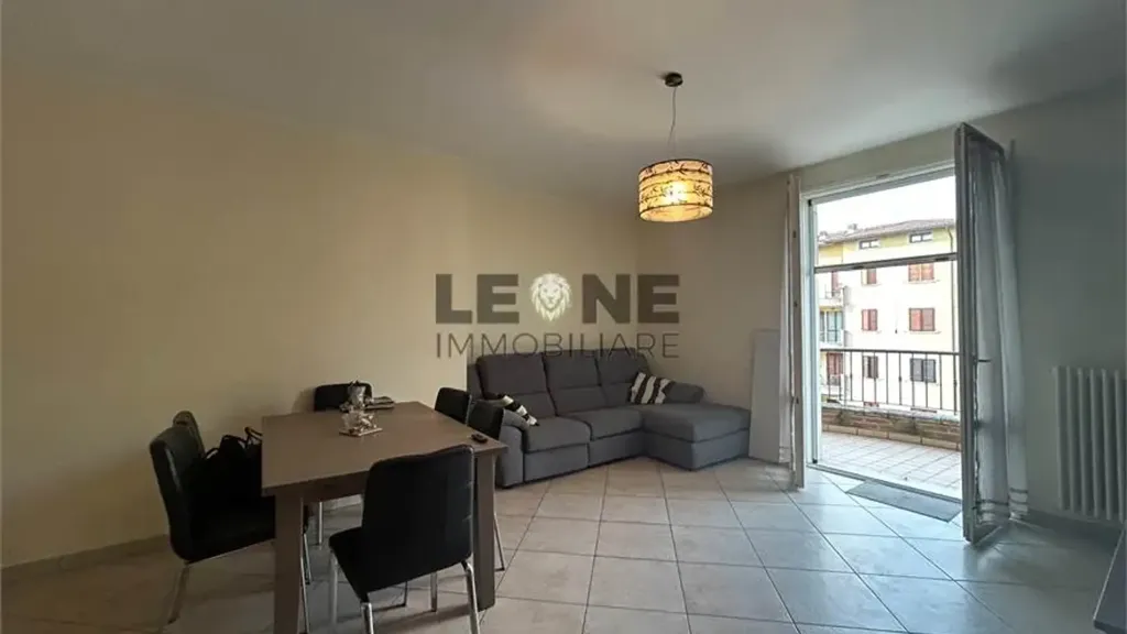 Salle à manger - Modern Apartment with Balcony in Vignola