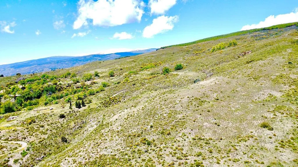 Rustic Finca with Water Source in Sierra de Júbar