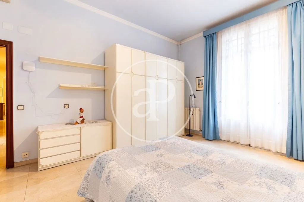 Chambres - Luxury Villa with Pool in Sabadell