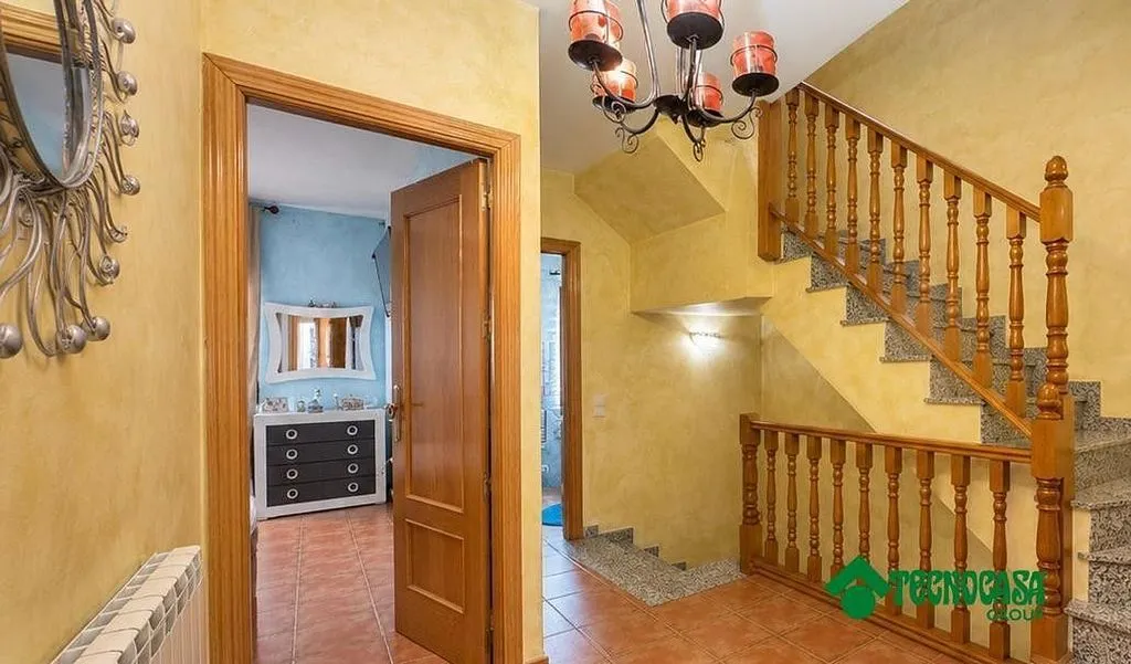 Pièces - Terraced House with Balcony in Torrijos