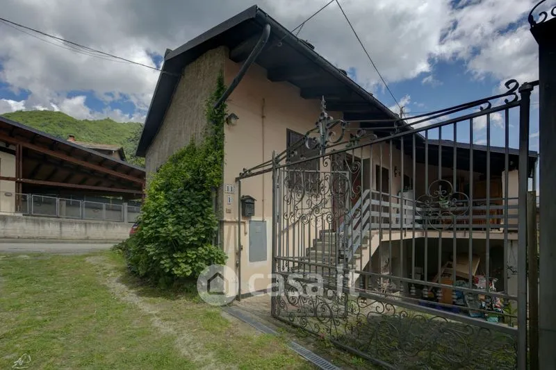 Välivaade - Terraced House with Private Garden in Torre Pellice