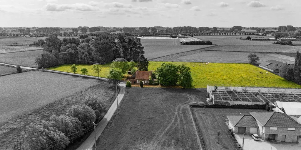 Õhuvaade - Farmhouse with Barns in Kanegem