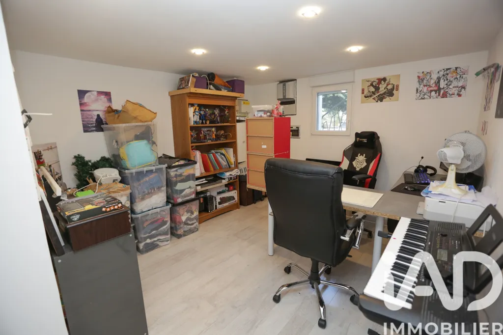 Bureau - Maison avec Terrasse et Jardin à Podensac