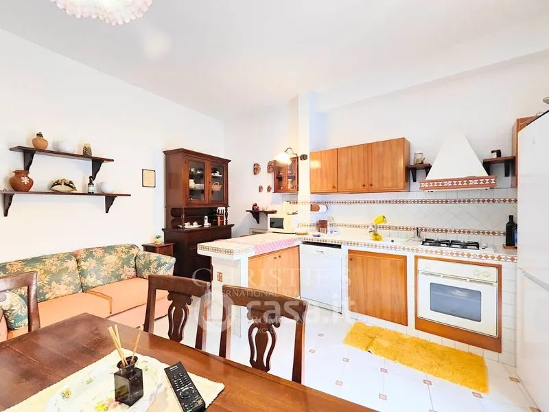 Söögituba - Apartment with Balcony in Chiaia, Naples