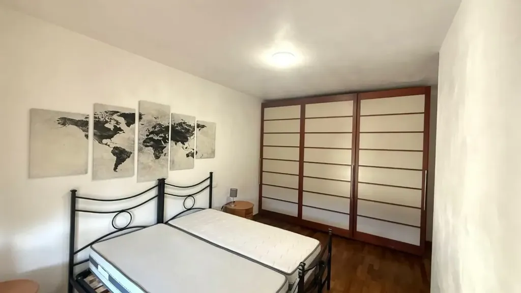 Chambres - Ground Floor Apartment with Private Garden in Luni