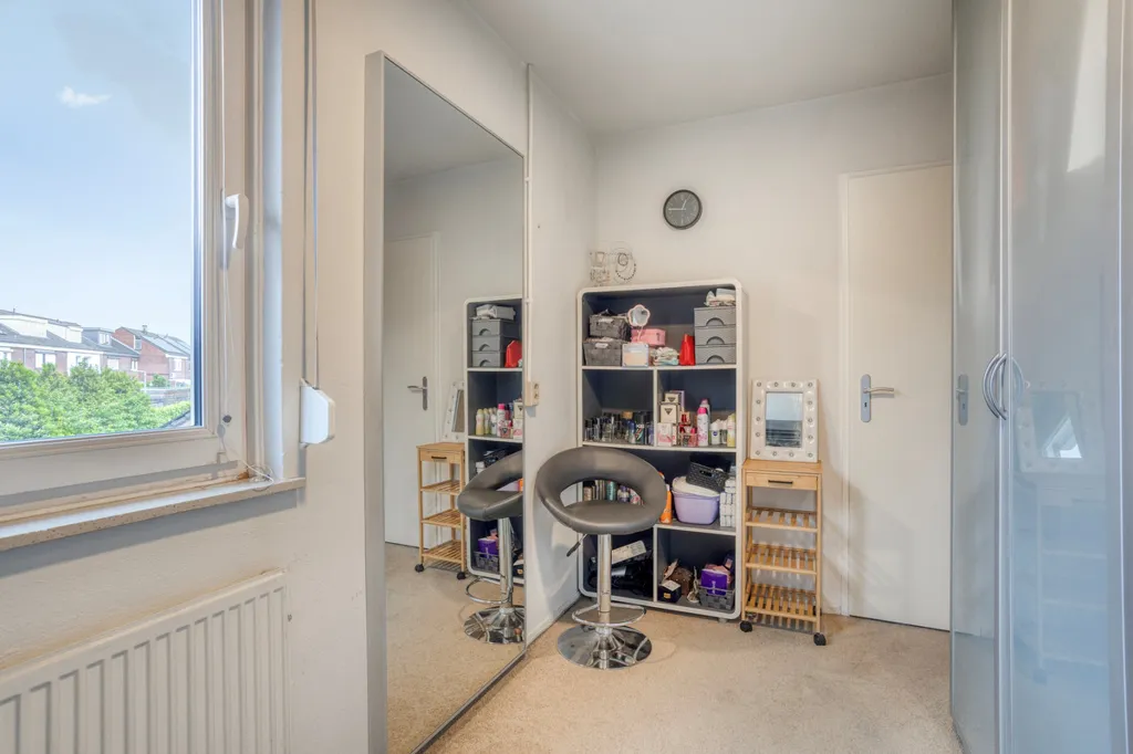 Bureau - Half-Villa with Garden in Eijsden