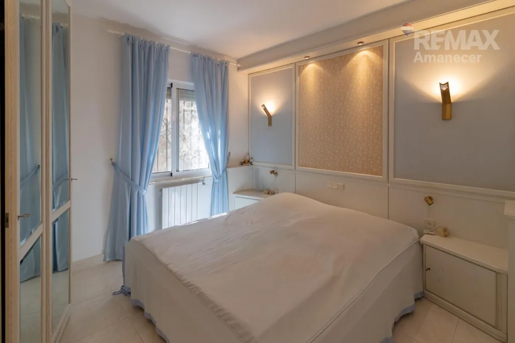 Magamistoad - Dual Villa with Pools in Las Rotas, Dénia