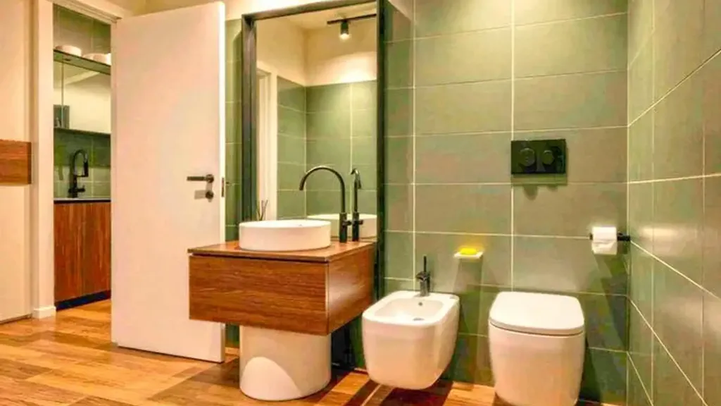 Vannitoad - Modern Penthouse with Garage in Bergamo