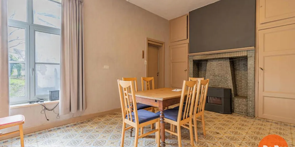 Salle à manger - Herenhuis avec Possibilités Pratiques au Centre d'Erpe-Mere
