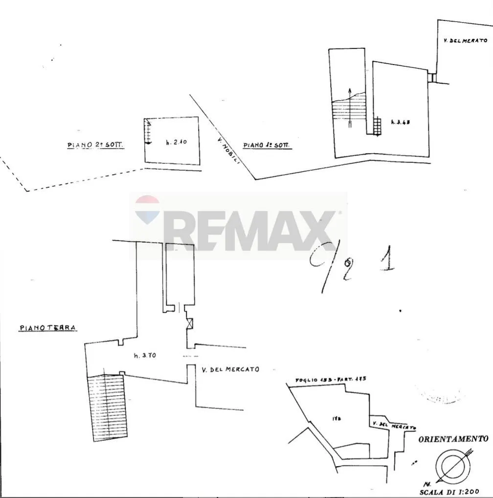 Warehouse/Studio for Renovation in Foligno