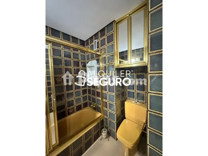 Vannitoad - Fully Renovated Flat with Balcony in Moratalaz