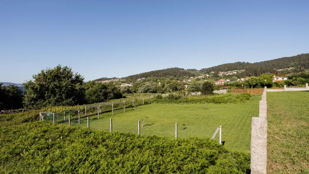 Aed - New Villa with Sea Views in Poio