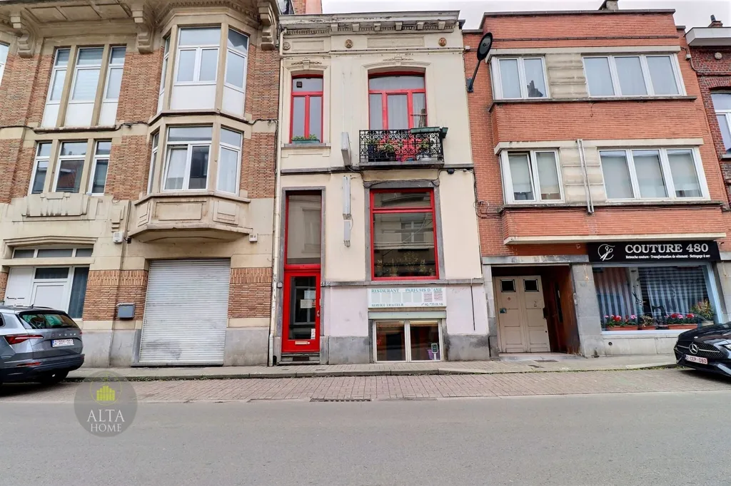 3 magamistoaga maja asukohas Woluwe-Saint-Lambert