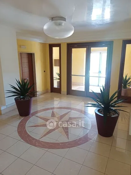 Ingresso - Appartamento con terrazzo e vista a Potenza