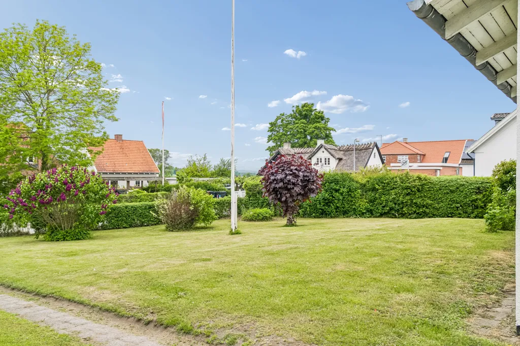 Jardin - Charming Villa with Garden in Ramløse