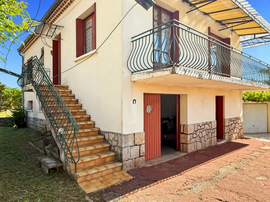 Esterno - 1960s House with Panoramic View in Labégude