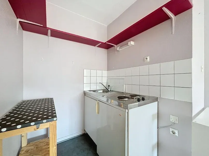 Köök - Studio with Garden Access in Nancy