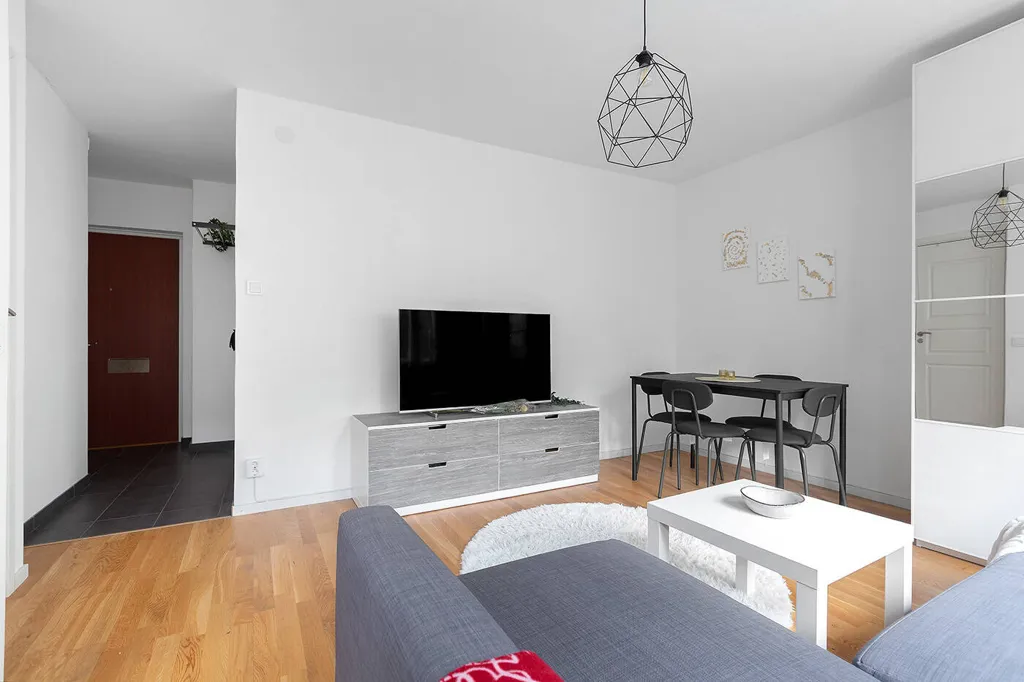 Elutuba - Efficient 1-Bedroom Flat with Inner Courtyard in Kallhäll