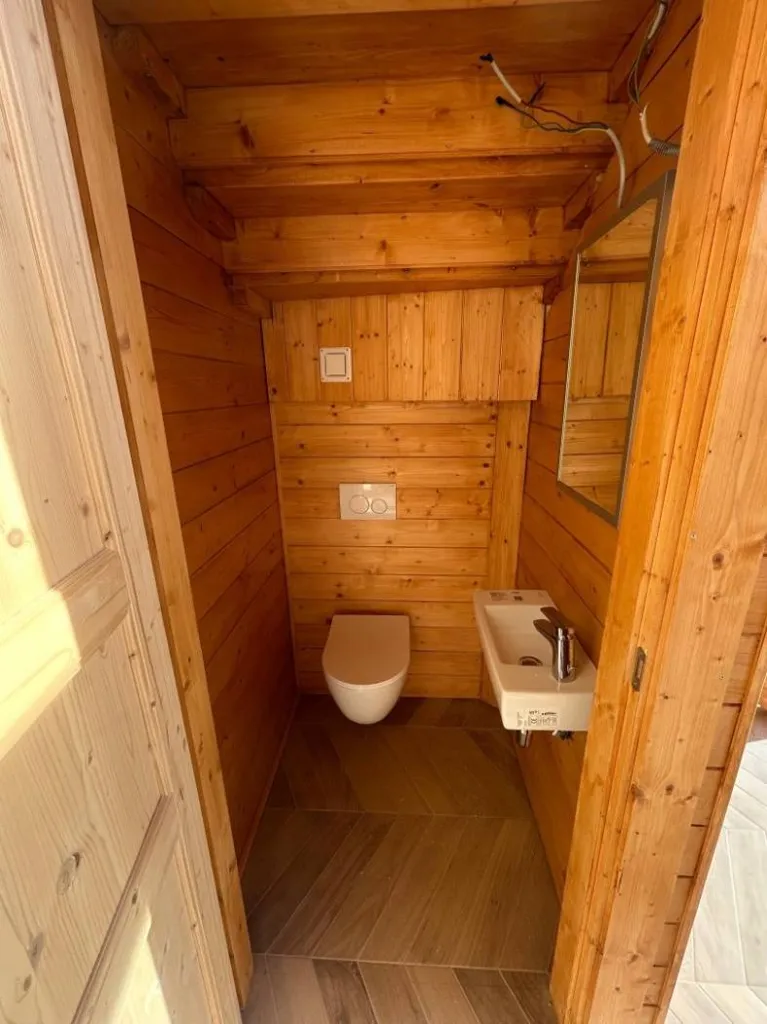 Vannitoad - Project House with Jacuzzi in Fužine