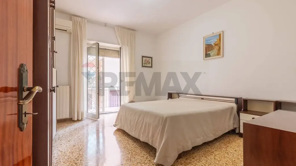 Bedrooms - Apartment with Balconies in Cappuccini, Viterbo