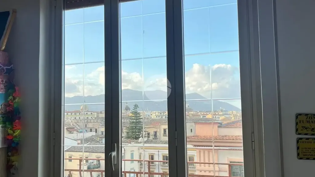Pièces - Quadrilocale with Panoramic View in Palermo