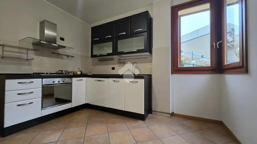 Kitchen - Panoramic Bifamiliare Villa in Besana Brianza
