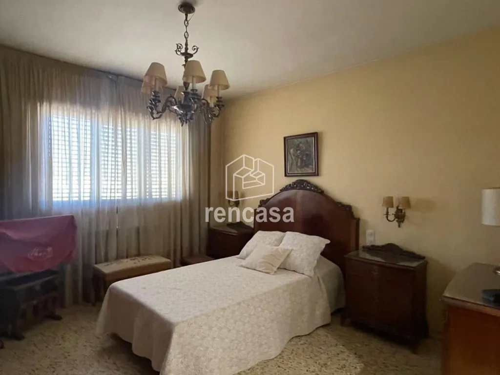 Magamistoad - Spacious Flat with Terrace in Lleida Centre