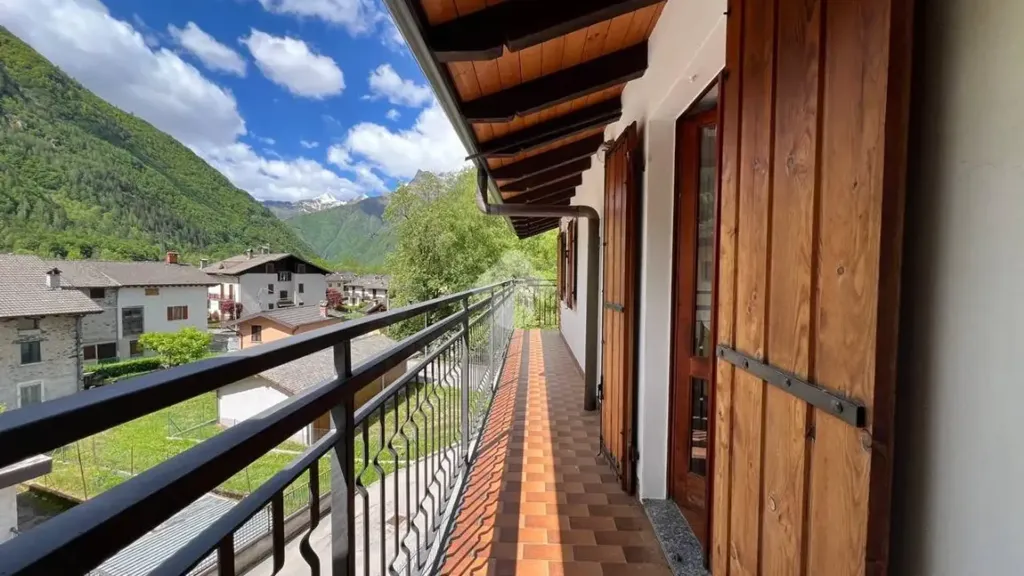 Balcon - Spacious Apartment with Terrace in Valbondione