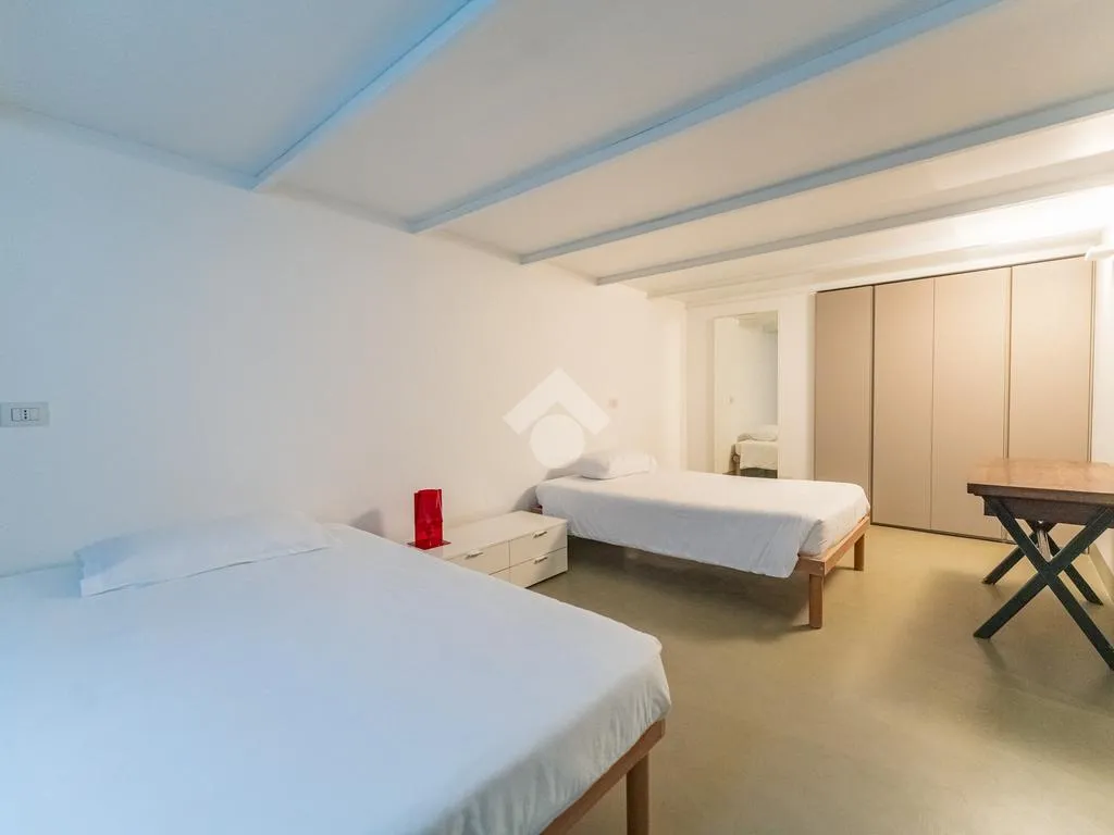 Chambres - Charm Loft with Streetfront Windows in Milan
