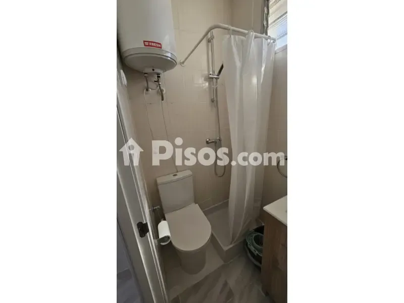 Vannitoad - Studio with New Kitchen on Ruiz Jiménez Avenue