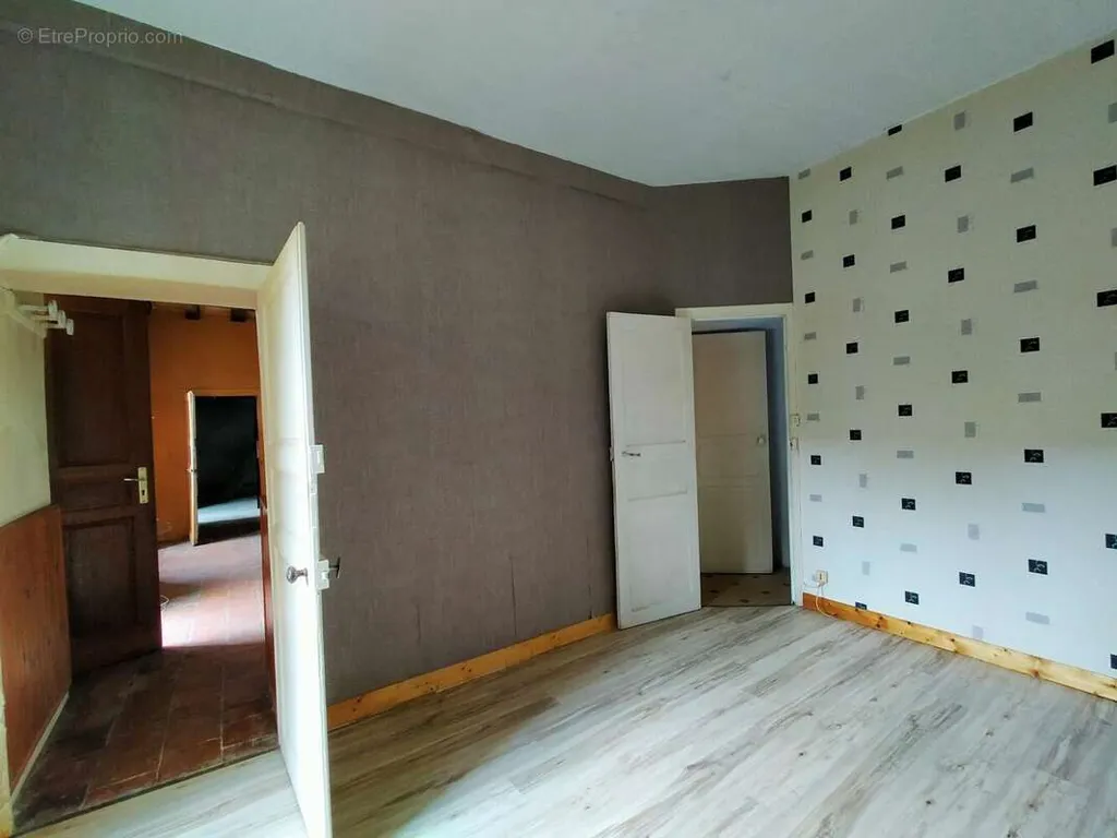 Maison 5 pièces à Courcite