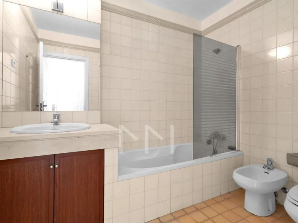 Salles de bain - Luxury Flat with Sea View in Matosinhos