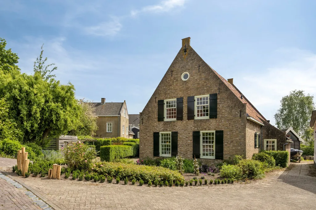 Välivaade - Historic House with Character in Drimmelen