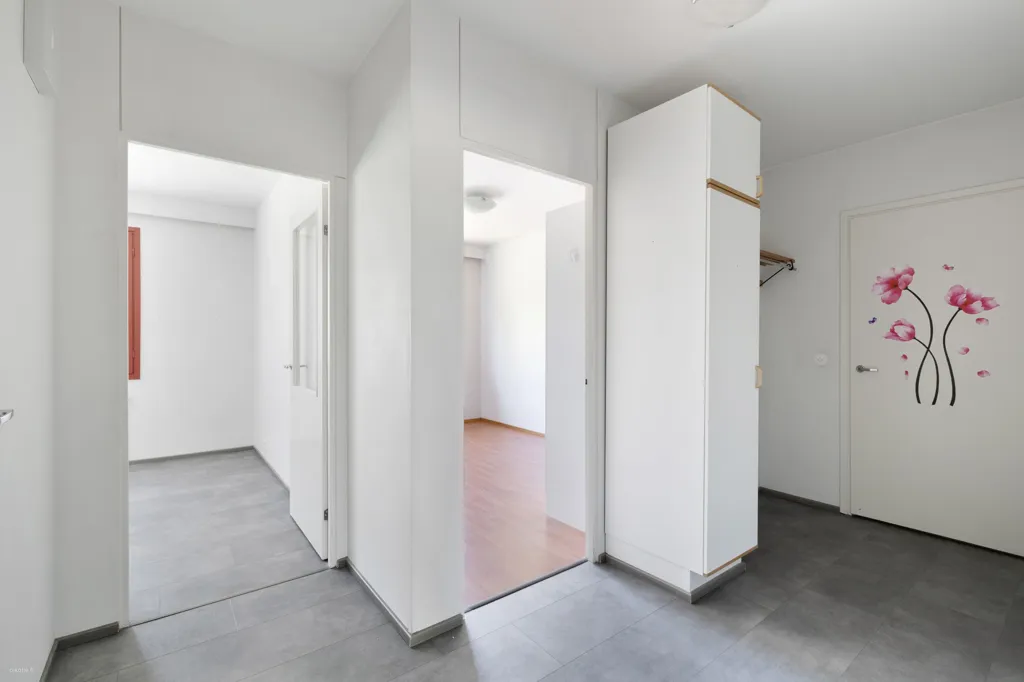 Esik - Two-Bedroom Flat with Balcony in Vaasa