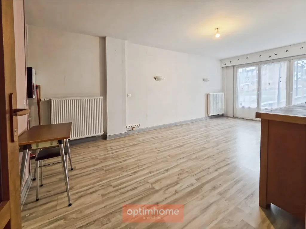 Séjour - Appartement T3 Rez-de-Chaussée avec Garage à Sainte-Catherine