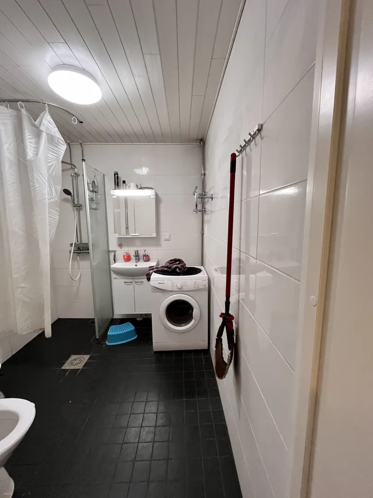 Salles de bain - Apartment with Balcony in Olari, Espoo