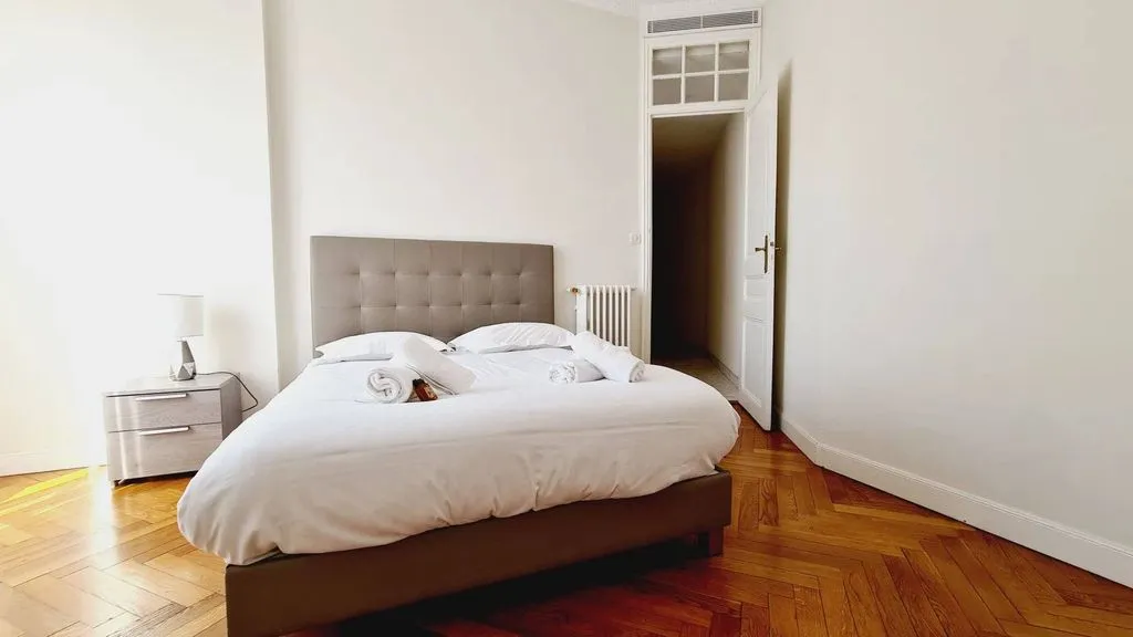 Bedrooms - Luxury Flat with Balcony in Cannes