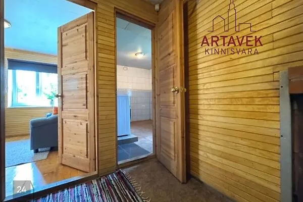 Hallway - Two-Bedroom Cottage with Garden in Tapa