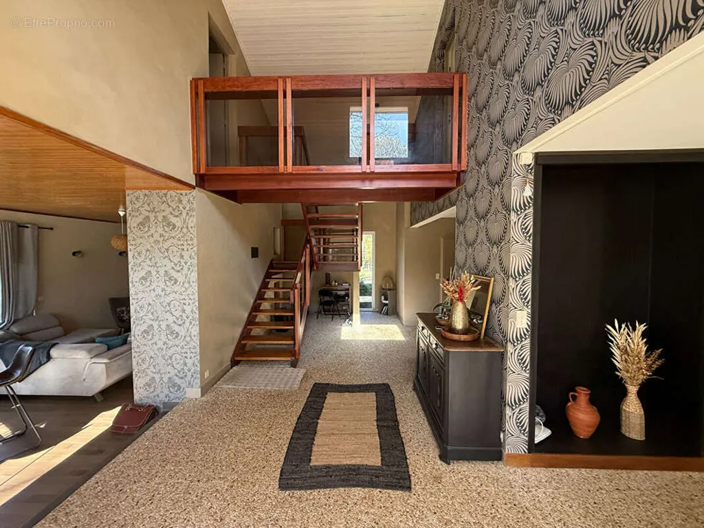 Pièces - Maison d'Architecte avec Parc à Sées