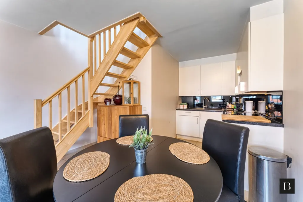 Sala da pranzo - Renovated Duplex Apartment with Terrace in De Haan