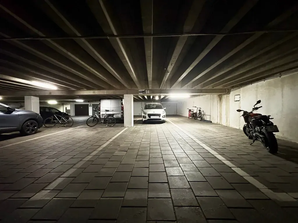Garage - Garage avec Accès Facile à Anvers