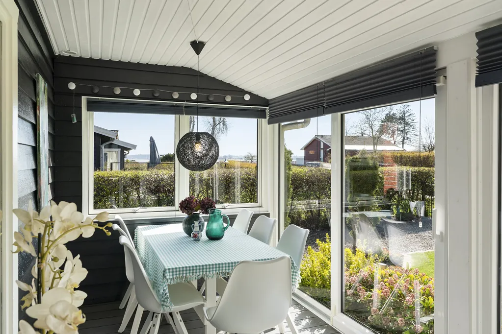 Terrazza - Cottage with Fjord View in Bognæs