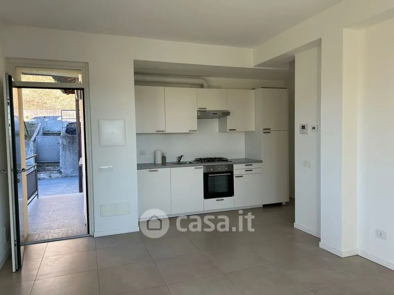Kitchen - Modernised Trilocale with Private Garden in Varese