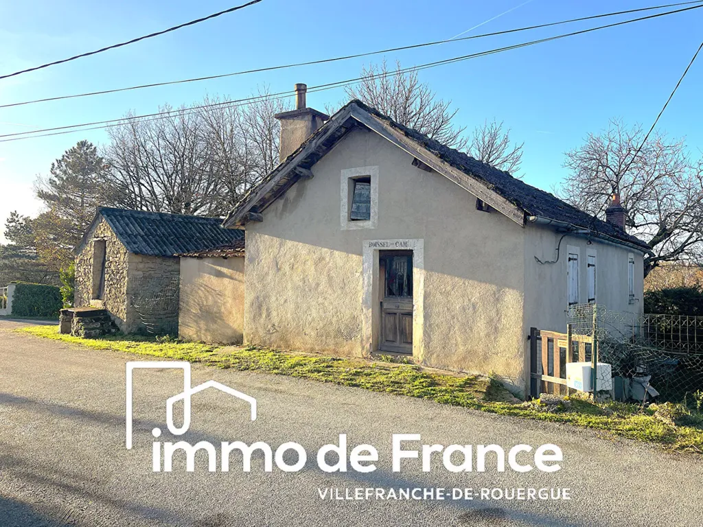 Esterno - House with Renovation Potential and Garden in Quiet Area